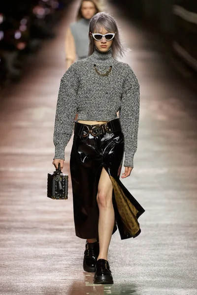 Look 31